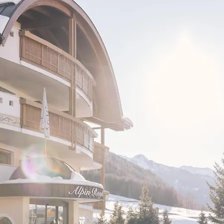 Wellness Refugium&resort Alpin Royal Resort 4*