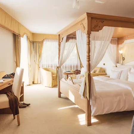 Wellness Refugium&resort Alpin Royal Resort Cadipietra