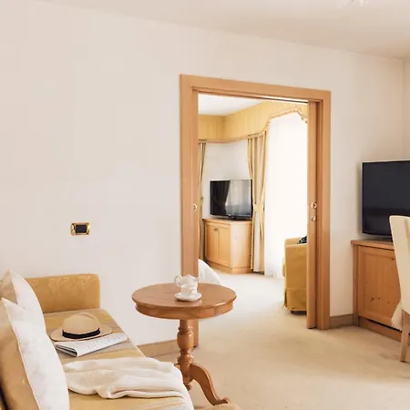 Üdülőközpont Wellness Refugium & Alpin Royal - Small Luxury Of The World Cadipietra